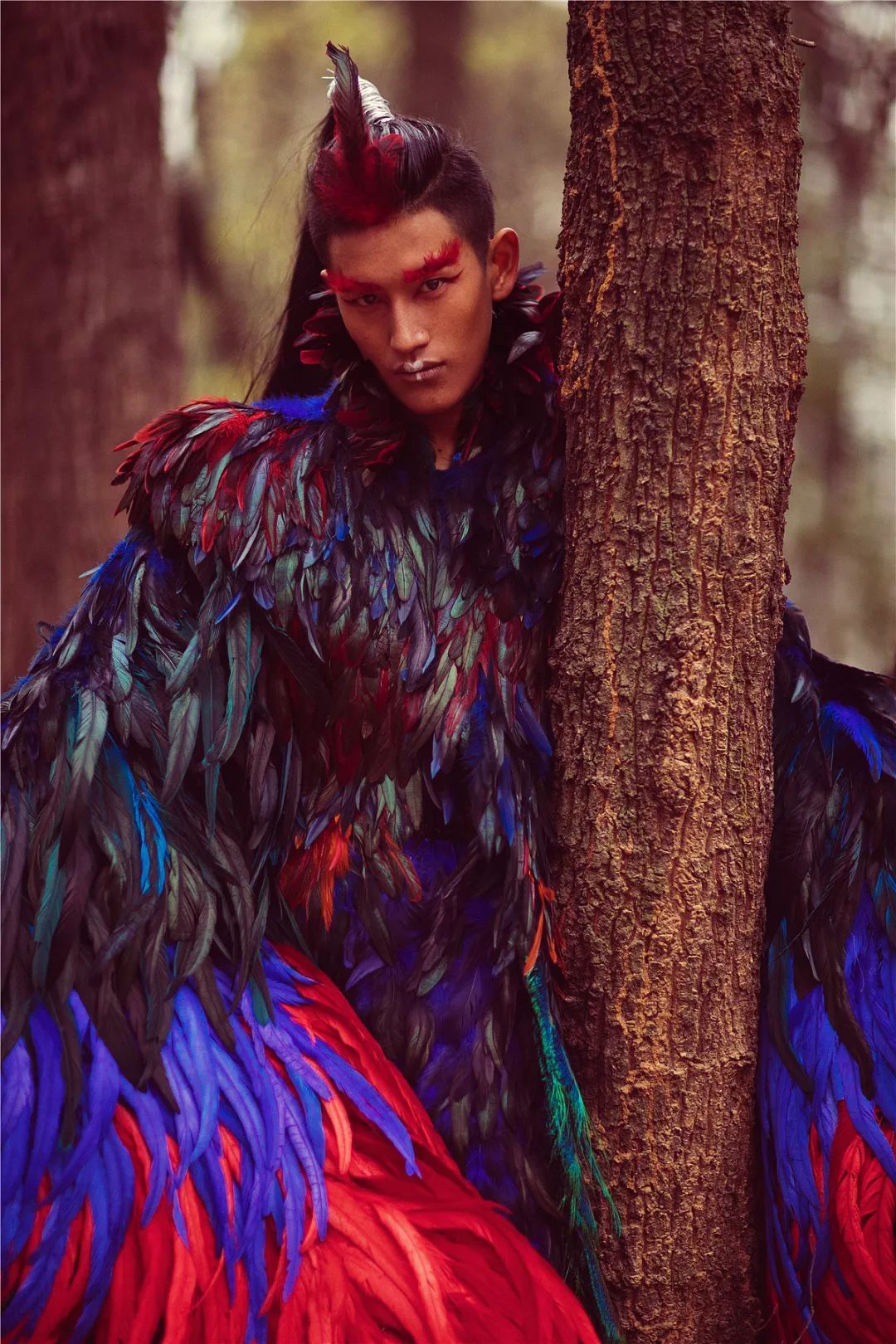 她专给妖怪拍写真?这位90后女孩情迷"小妖精"竟能吸粉百万?