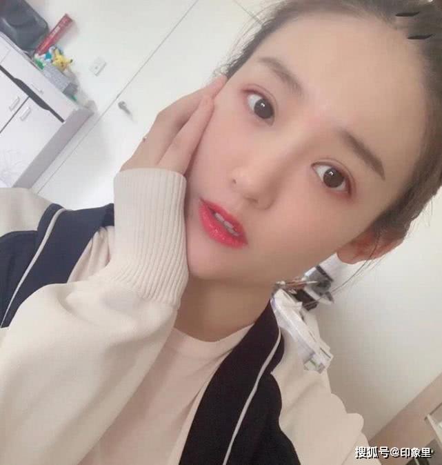 "绿地门"女主张雨婷海量私房照片曝光!