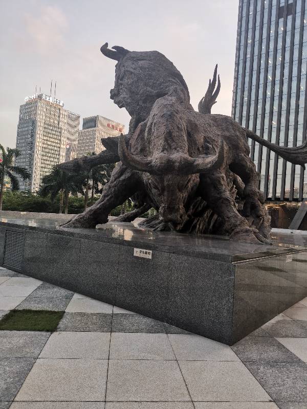 深圳证券交易所雕塑图片