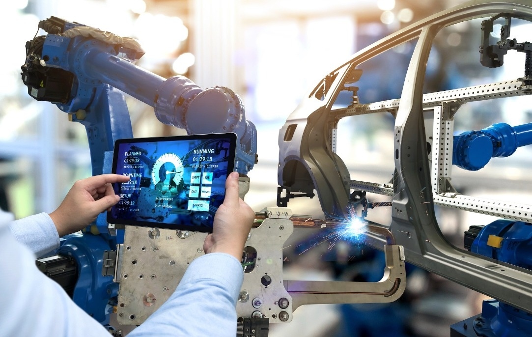 数字孪生智能工厂!手握巨量订单业绩井喷!斯特拉_紫狼作手_ sz300230